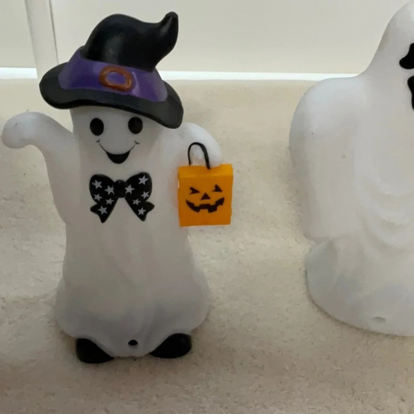 Witches &Ghost - Picture 3 of 6